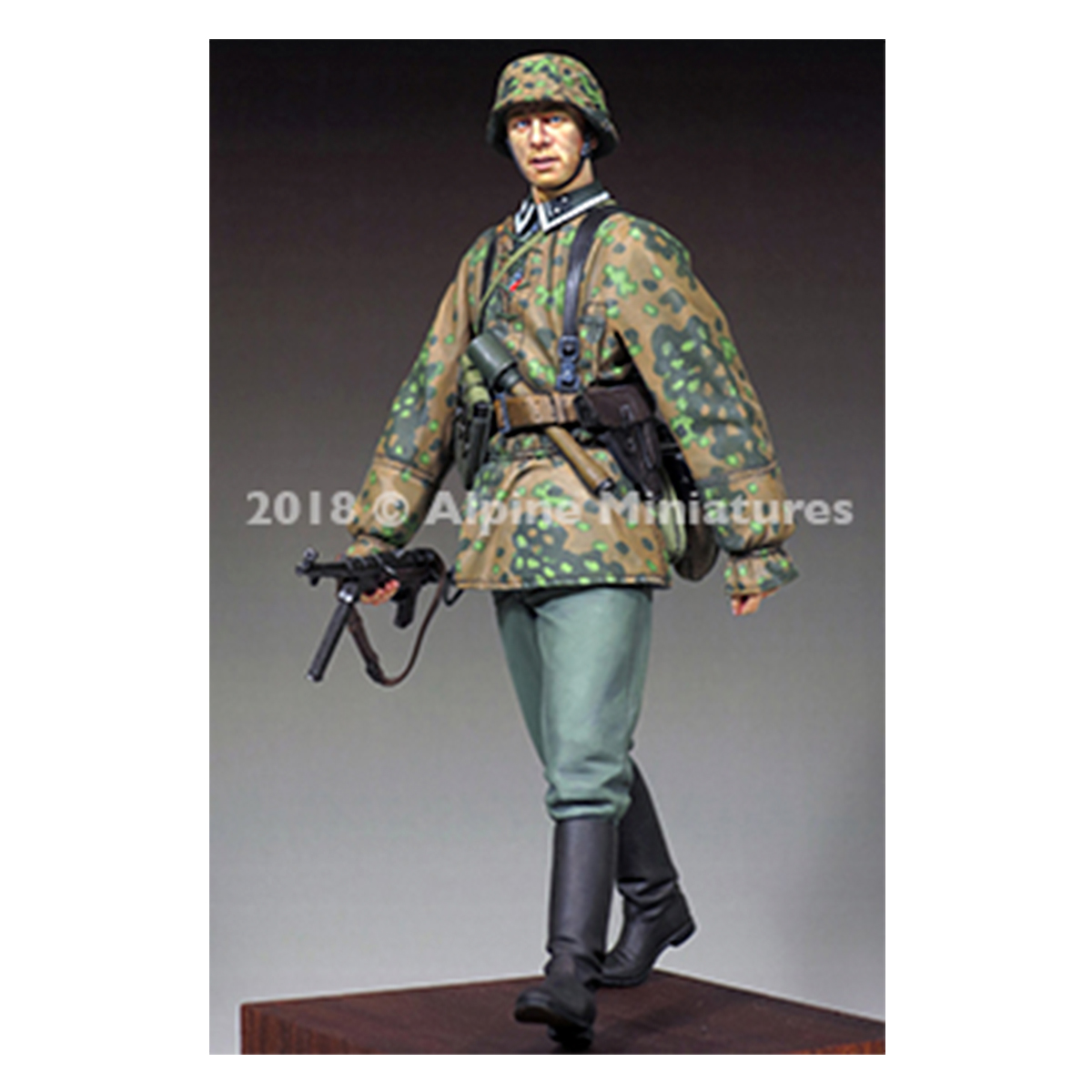 Alpine Miniatures – WSS Grenadier NCO (1/16)