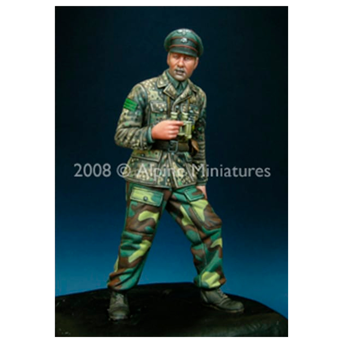 Alpine Miniatures – WSS Panzer Officer 44-45 1/35